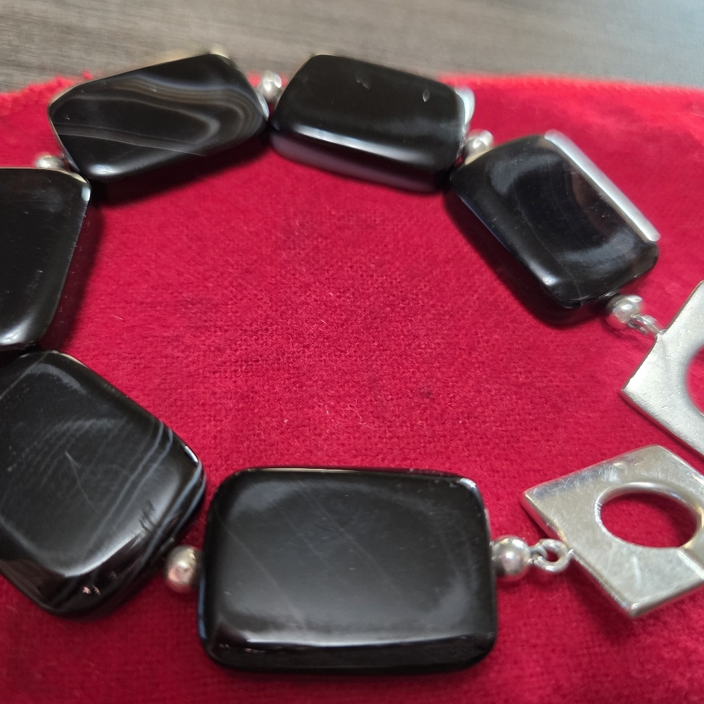 Real Black Onyx Stone Bracelet - Picture 6 of 6